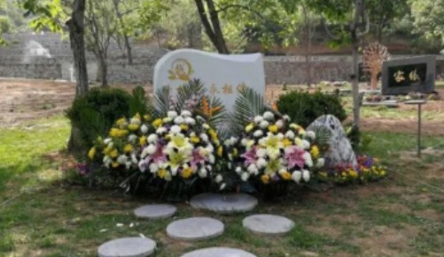 北京怀柔墓地